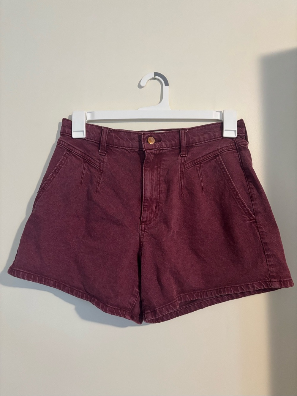 Universal Thread High-Rise Burgundy Women's Denim Shorts